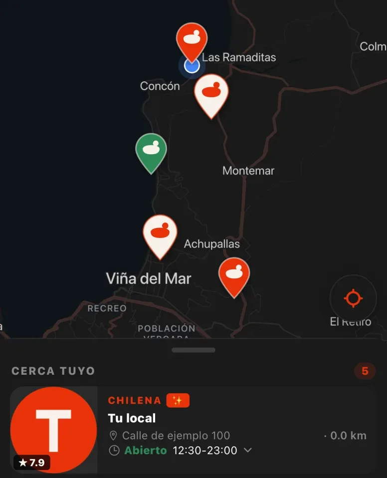 El mapa de la app de Foodia, con datos de ejemplo: los locales aparecen como pines entre Concón y Viña del Mar, y abajo, en «Cerca tuyo», Tu local sale primero, con su logo y un 7,9.